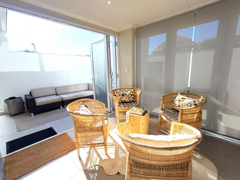5 Bedroom Property for Sale in Pearl Bay Western Cape